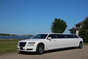 Luxury Limo Service in Delaware County, PA - Weddings, Corporate, Airport Transfer