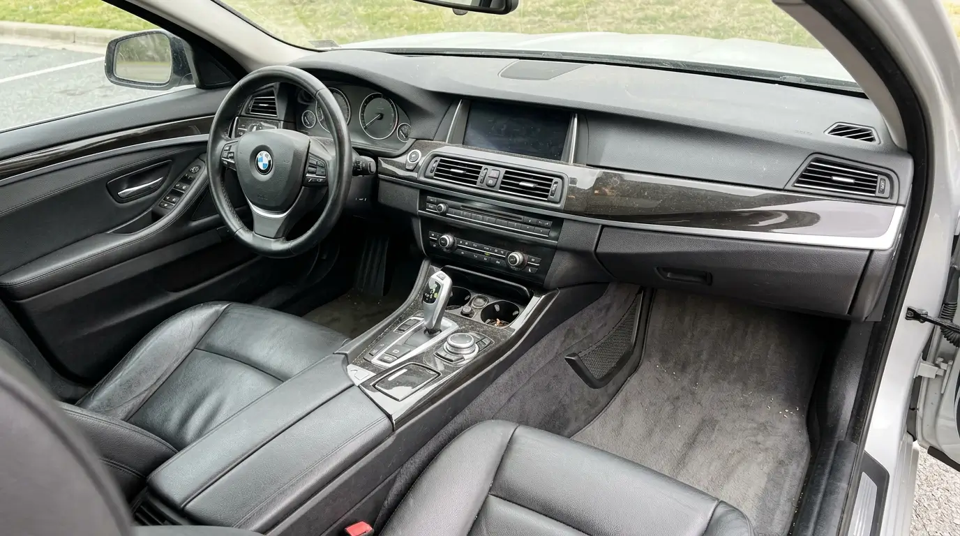 Interior Detailing Refreshing Space