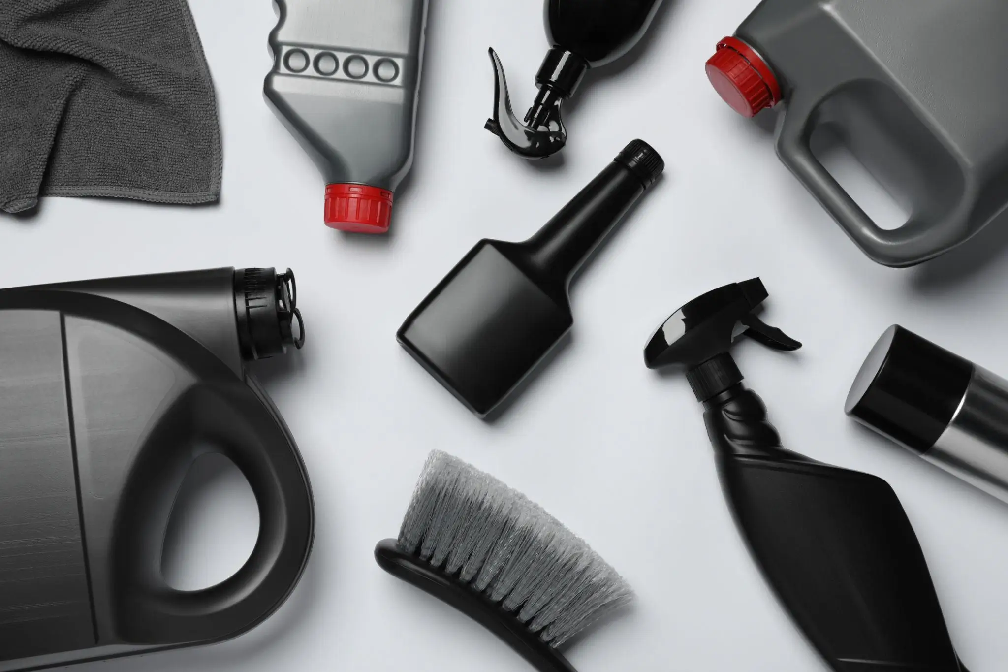 Essential Car Detailing Supplies for Your At-Home Kit
